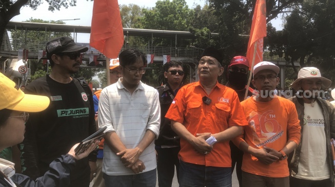 Datangi Kantor Bulog, Partai Buruh dan SPI Tuntut Kedaulatan Pangan