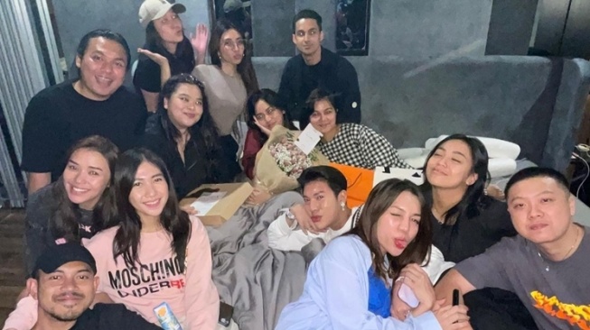 Potret Pesta Ultah Rachel Vennya (Instagram/@rachelvennya)