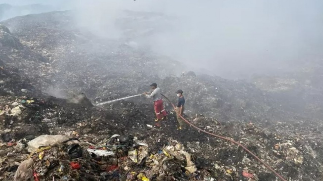 BPBD Jawa Barat resmi tak akan memperpanjang status kedaruratan bencana kebakaran TPA Sarimukti. (AyoBandung.com/ Restu Nugraha)