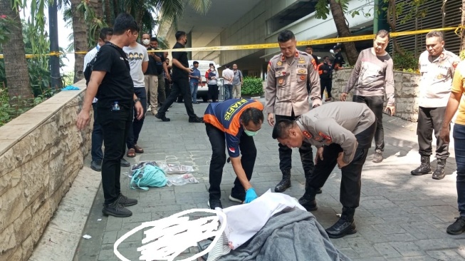 Berperilaku Aneh, Pelaku Pembunuhan Karyawati di Lobi Mal Central Park Diperiksa Kejiwaannya