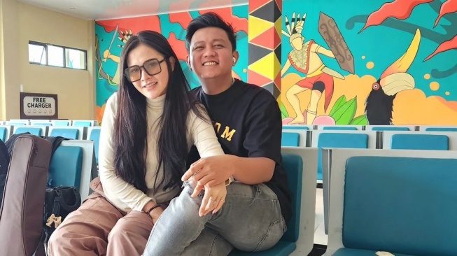 Bella Bonita dan Denny Caknan. [Instagram]