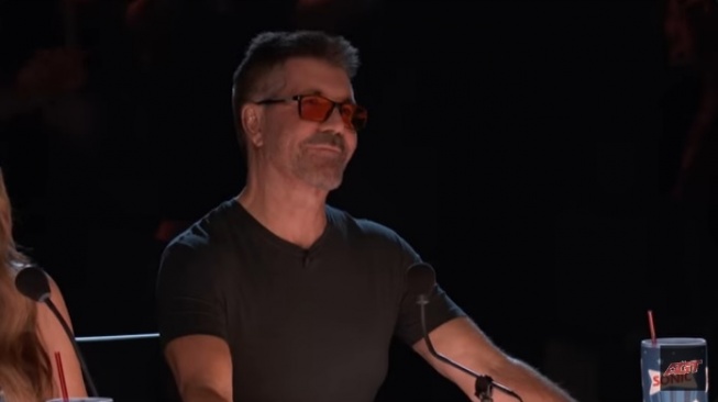 Simon Cowell Tersenyum Lihat Aksi Putri Ariani di Final AGT 2023, Sampai Juluki Berlian Langka