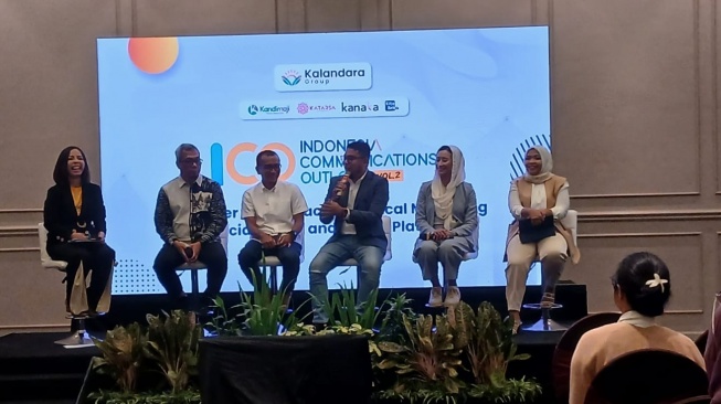 Indonesia Communications Outlook (ICO) 2023 Vol. 2: Memetakan Dinamika Politik Melalui Media Sosial dan Strategi Brand