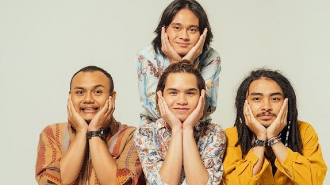 Jadi Harga Mati, Qodir Band Bawa Nuansa Rock di Lagu Penyihir