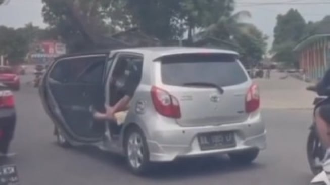 Kasus Wanita Dipaksa Masuk Mobil di Padang Ternyata Suami-Istri, Berujung Laporan KDRT