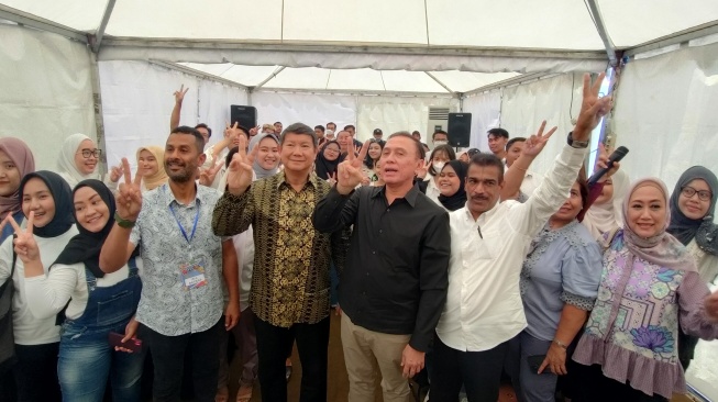 Kenalkan Prabowo Subianto, Tunas Muda Milenial Jaring Dekati Anak Muda Surabaya