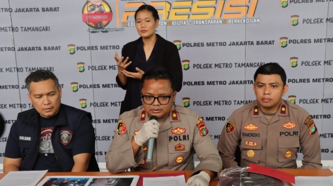 Ejek Pacar Orang Sembarangan, Pria Paruh Baya di Tamansari Kena Sabet Parang Hingga Kehilangan Jempol