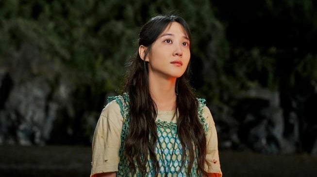 Pesona Park Eun Bin di Castaway Diva (Instagram/@tvn_drama)