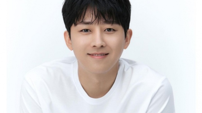 Profil Son Ho Jun, Petugas Damkar di Drama Korea The First Responders