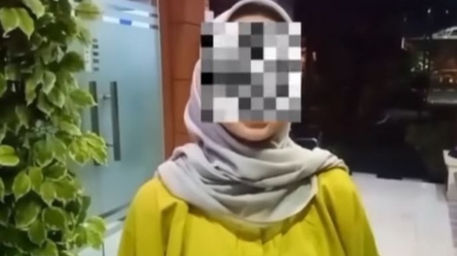 Karyawati Cikarang lapor ke polisi usai mantan menyebarkan video syur ke media sosial. (Instagram/cekdrama)