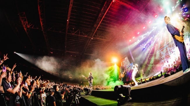 Konser One Ok Rock di Stadium International Beach City pada Sabtu (30/9/2023) [dok: PK Entertainment]