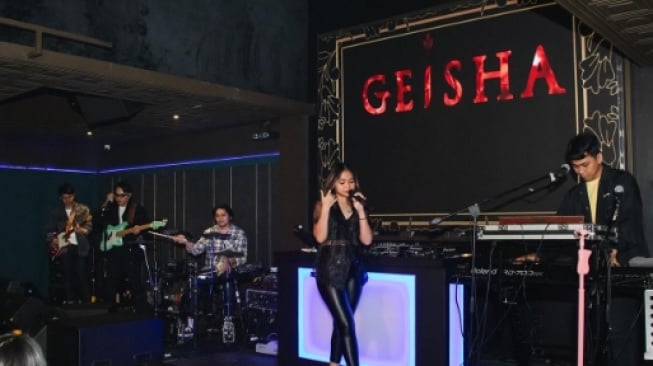 Geisha Hidupkan Kenangan Indah Lewat Program Nostalgia di Glamz Antasari