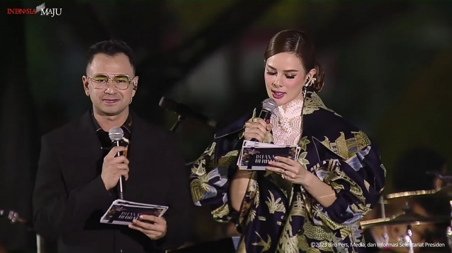 7 Potret Artis di 'Istana Berbatik': Dari Raffi Ahmad Hingga Keluarga Atta Halilintar