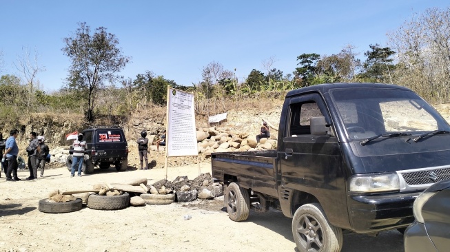 Didemo Warga, Tambang Urug untuk Jalan Tol yang berada di Gunungkidul Akhirnya Ditutup