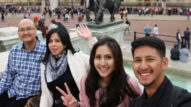 Keluarga mertua Tasya Kamila, Andi W. Bachtiar. [Instagram/@andiwb2000]