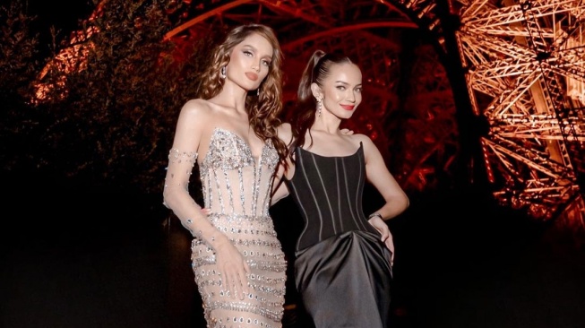 Potret Enzy Storia di Gala Dinner PFW 2023. (Instagram/claurakiehl)