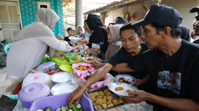 Pemprov Sulsel Minta Bupati dan Wali Kota Segera Fasilitasi UMKM Akses KUR