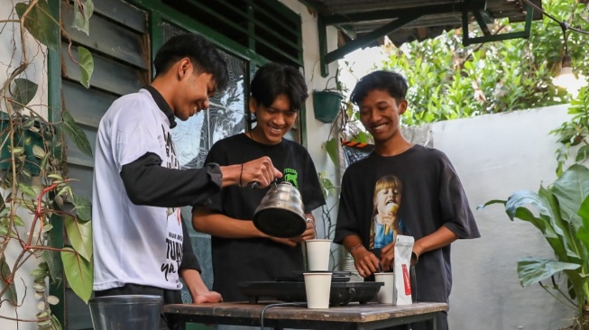 Antusiasme Anak Muda Jombang Belajar Kopi Excelsa dari G-Creasi