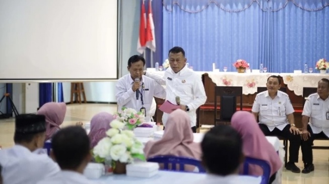 Buntut Viral Tarikan Sumbangan Beli Mobil, Kepsek SMPN 1 Ponorogo Mengundurkan Diri