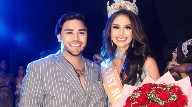 Ivan Gunawan Bawa Sahida Sheikh Raih Runnerup Pertama di Ajang Miss Aura International 2023