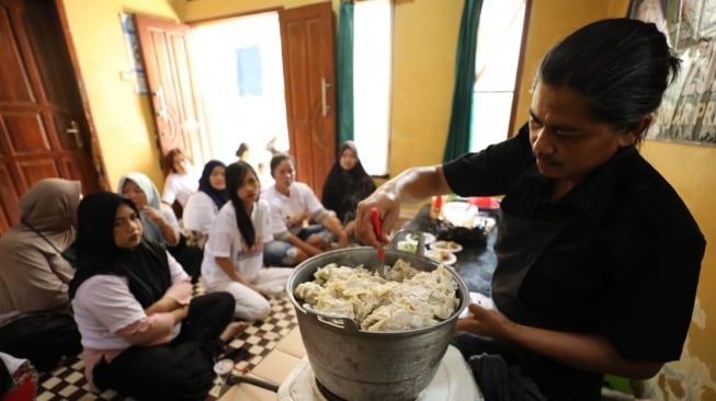 Pelatihan Pembuatan Bakso Tahu Mampu Akselerasi Pertumbuhan Ekonomi Masyarakat