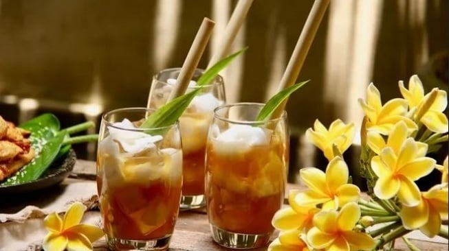 Es Tambring, Minuman Bali Berkhasiat Turunkan Kolesterol