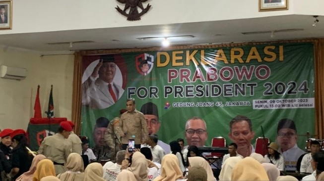 Sekretaris Jenderal Partai Gerindra Ahmad Muzani saat deklarasi Relawan Perisai Prabowo di Gedung Joang '45 Jakarta, Senin (9/10/2023). ANTARA/Mario Sofia Nasution