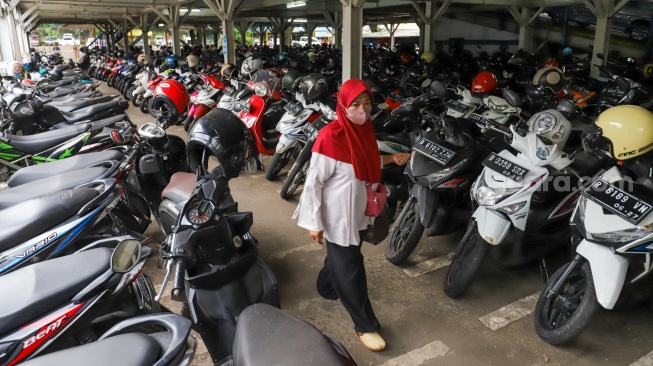 Mulai Besok Tarif Parkir di Kota Denpasar Naik