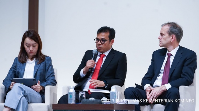 Bicara di IGF Kyoto 2023, Wamenkominfo Tekankan Kebijakan AI Hingga Level Praktis