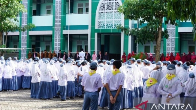 Buntut Gaduh Toilet Siswa Berbayar, Kemenag Beri Sanksi Kepala MAN 1 Pamekasan