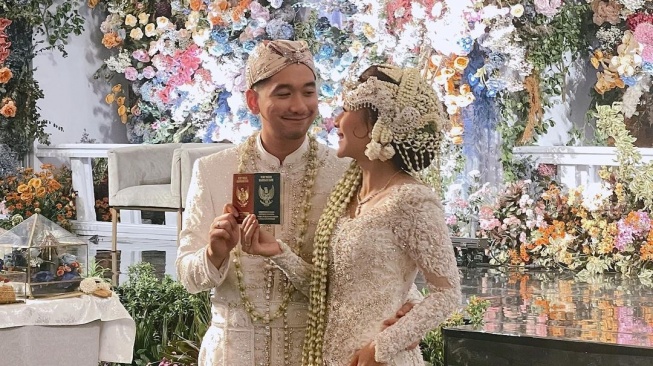 Potret Pernikahan Adinda Thomas (Instagram/@fitaanggriani)