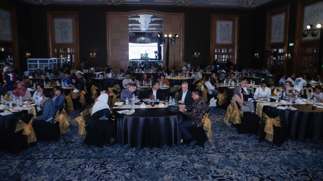 Para peserta saat mengikuti gelaran Lokal Media Summit (LMS) 2023 di Hotel Aryaduta, Jakarta, Rabu (11/10/2023). [Suara.com/Alfian Winanto]