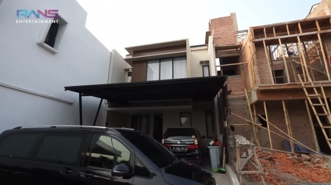 Potret Rumah Baru Merry (YouTube/Rans Entertainment)