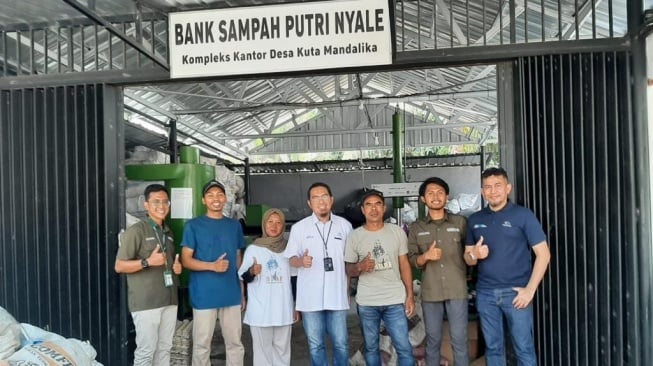 Indonesia Re Reduksi Hampir 3.000 Kilogram Sampah di Kawasan Mandalika Melalui Program Bank Sampah Putri Nyale