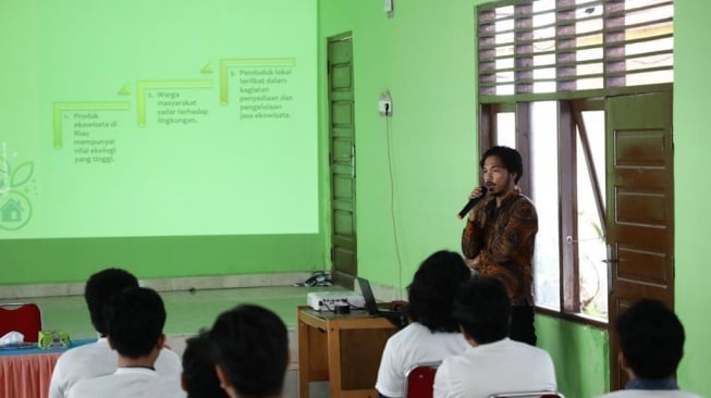 Tingkatkan Ekonomi Daerah, Civitas Ganjar Dorong Peran Pemuda Dalam Pengembangan Potensi Wisata di Riau