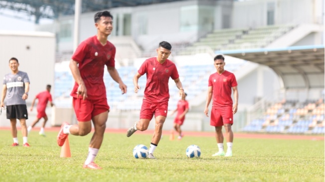 Para pemain Timnas Indonesia saat melakoni sesi latihan. (pssi.org)