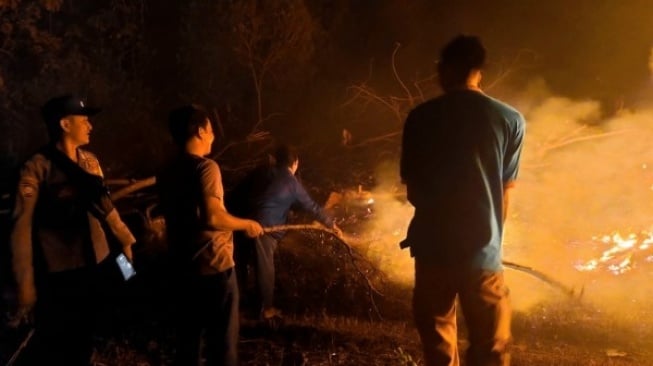 Areal Perbukitan di Pagelaran Kebakaran Hebat, Petugas Sempat Kesulitan Menuju Lokasi