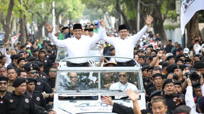 Land Rover Anies-Cak Imin Belum Lunasi Pajak, Sahroni: Kelupaan Bayar