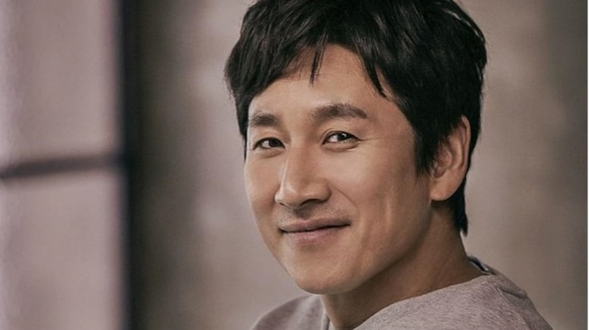 Lee Sun Kyun (Allkpop)