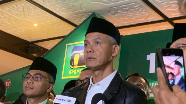 Gibran Disebut Masih Jadi Jurkam Capres Dari PDIP, Ganjar Pranowo: Dia yang Minta ke Saya