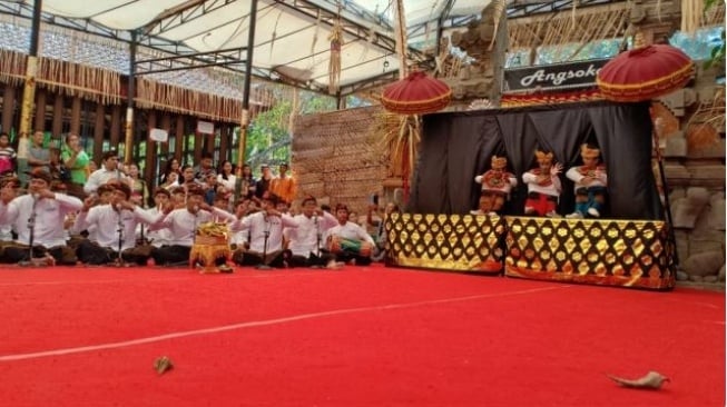 Asal Usul Alat Musik Bali Genggong, Dibuat Oleh Gajah Mada Saat Istirahat