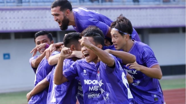 Berkat 2 Gol Bunuh Diri, Persita Tangerang Sukses Taklukkan Persis Solo