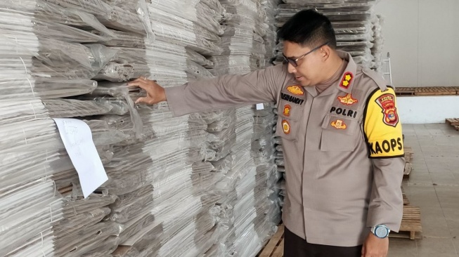 Cek Gudang Logistik Pemilu 2024, Kapolres Lampung Selatan Soroti Hal Ini