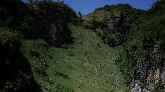 Pegunungan Kendeng Sekarang Punya Bukit Teletubbies