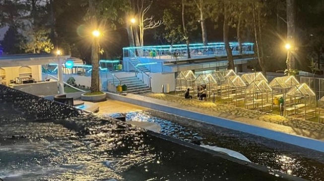 Cuma 500 Meter Dari Taman Safari Bogor Ada Destinasi Air Terjun Buatan Tertinggi Indonesia