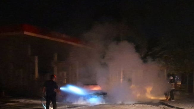 Mobil Terbakar di Area SPBU Tempel, Pengemudi Alami Luka Bakar