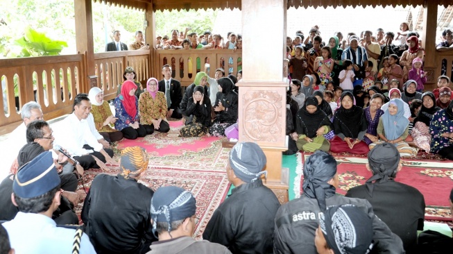 Pegunungan Kendeng Sekarang & Orang Samin: Kebiasaan Lama Sudah Luntur