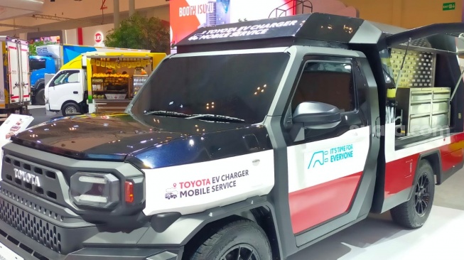 Toyota Rangga Concept untuk sumber sediaan listrik (EV Charger), mobile service, serta ambulans. Juga tampil di Japan Mobility Show (JMS) 2023. Kendaraan diabadikan di GIIAS 2023 [Suara.com/CNR ukirsari]. 