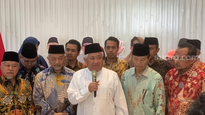 Mantan Ketua Umum PP Muhammadiyah, Din Syamsudin mendatangi kantor DPP PKS. (Suara.com/Rakha)