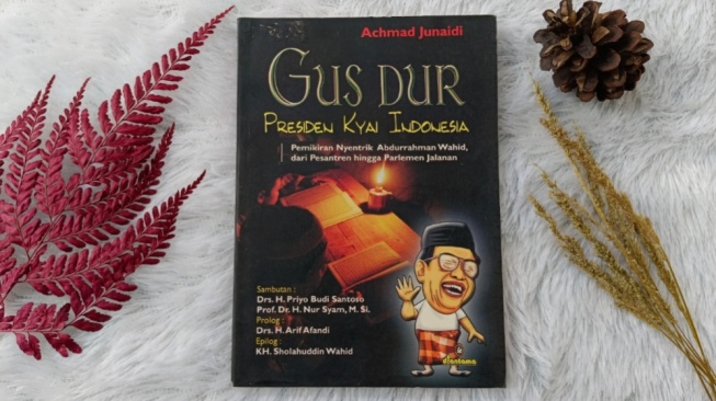 Gus Dur dan Pesantren dalam Buku 'Gus Dur Presiden Kyai Indonesia'